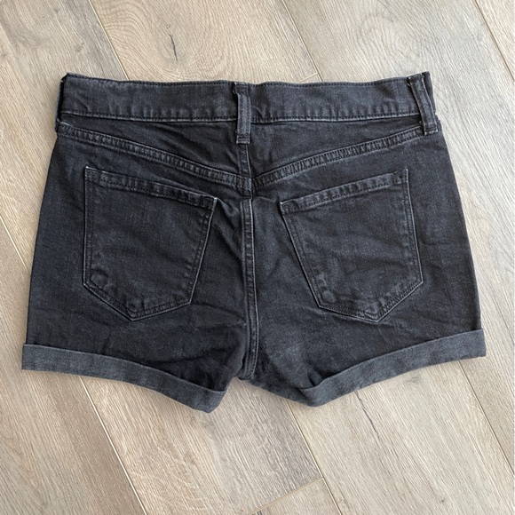 OLD NAVY - NWOT - Women’s Mid Rise Boyfriend Short, Black, Size 4 - Picture 3 of 9